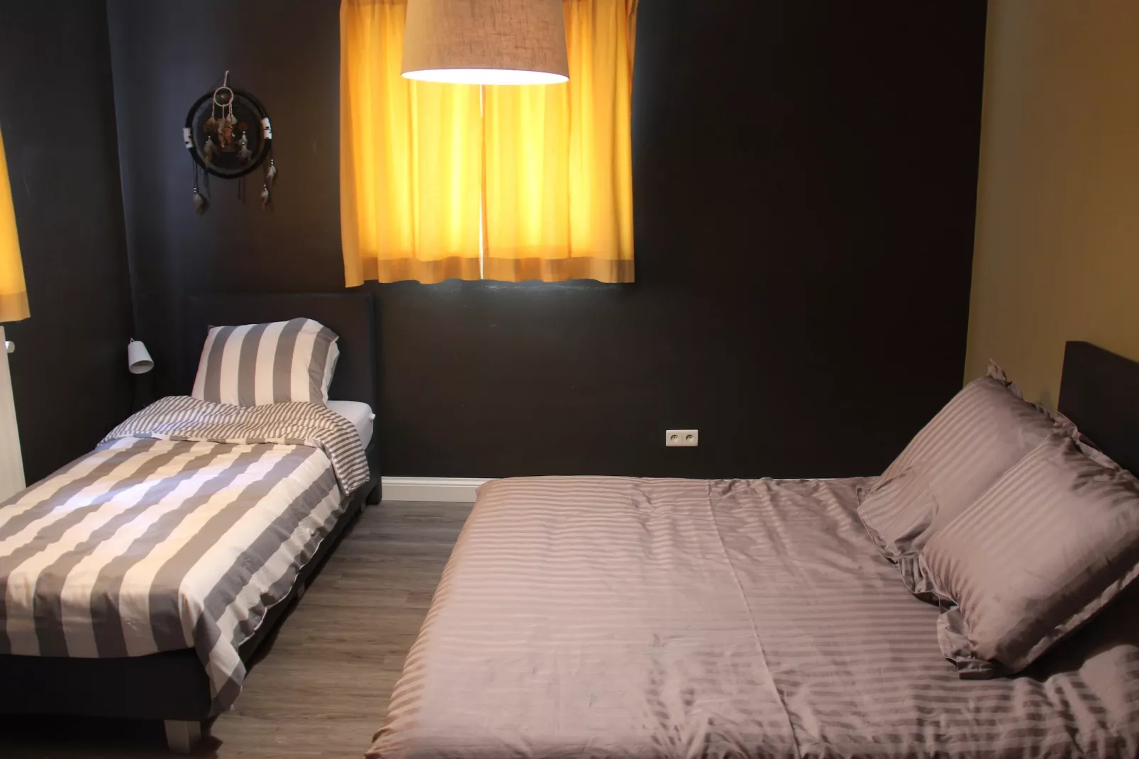 Heers Beneden - Schlafzimmer