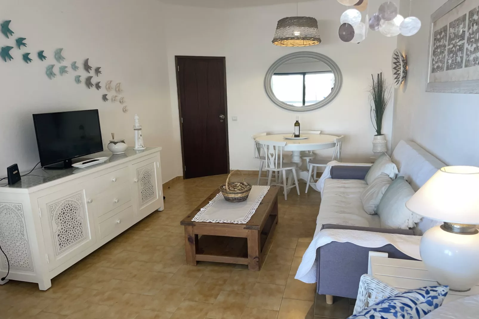 Casa Bacalhau (apartment near Benagil Beach) - Living room