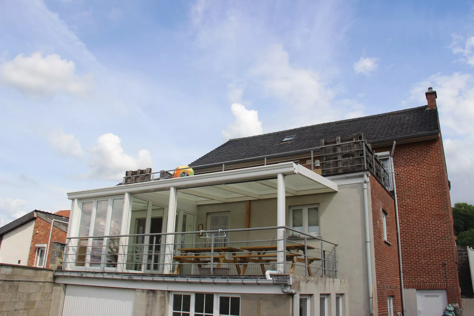 Heers Beneden - Außenbereich Sommer