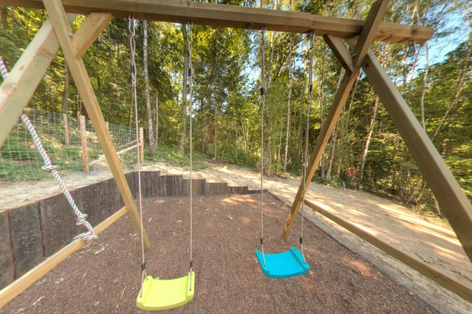 Chalet Moyra - Gardens in summer