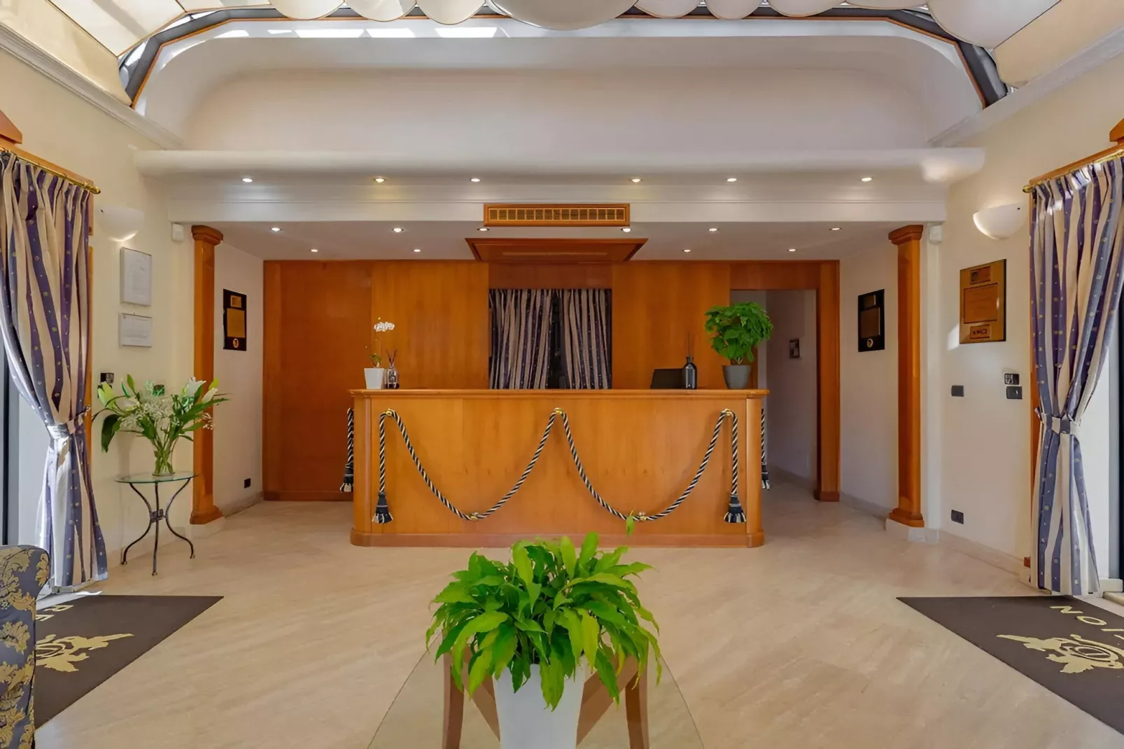 Quadrilocale vista giardino 217 - 5 pax - Hall & reception