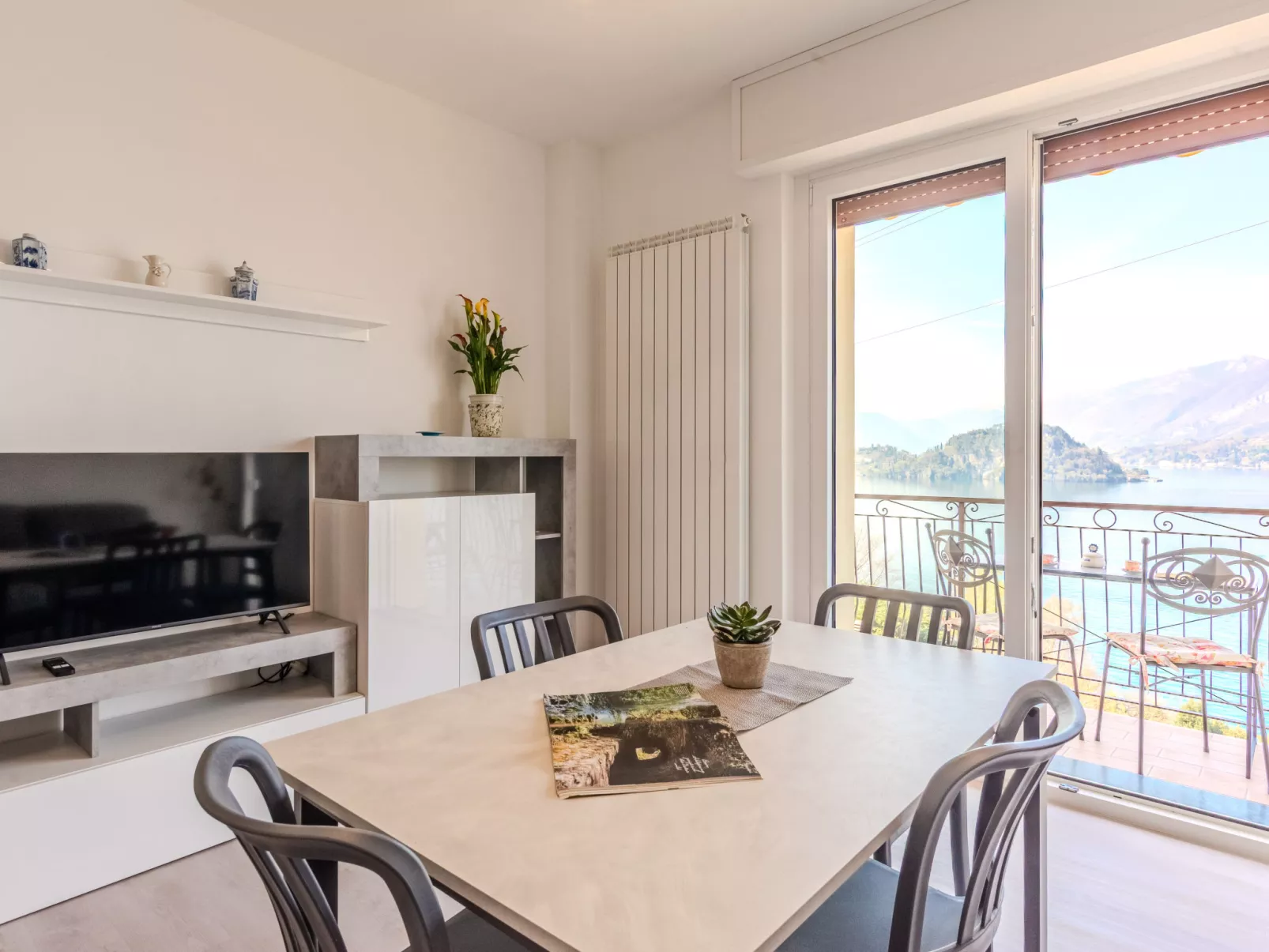 La Finestra su Bellagio - Drinnen