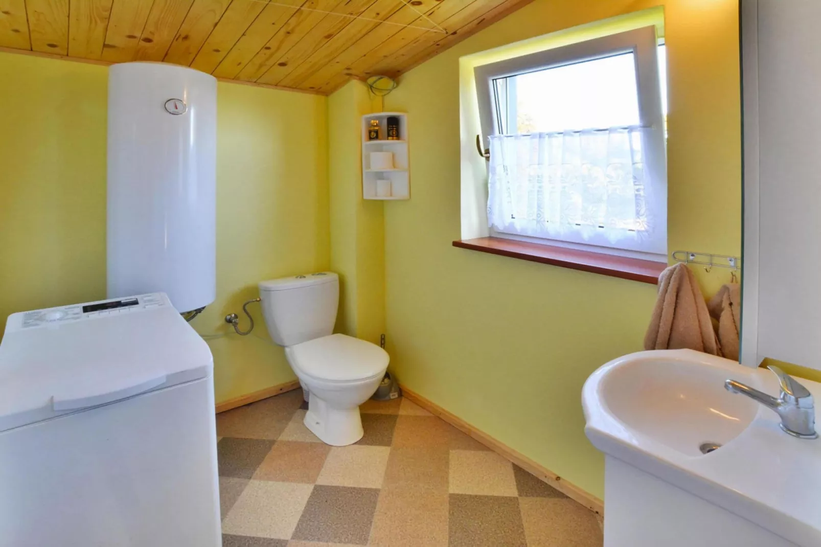 Dom wakacyjny 85 m2 dla 6 osób Dąbrowica-Bathroom