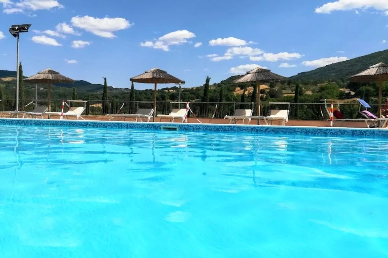 Assisi C6 - 4 pax - Swimming pool