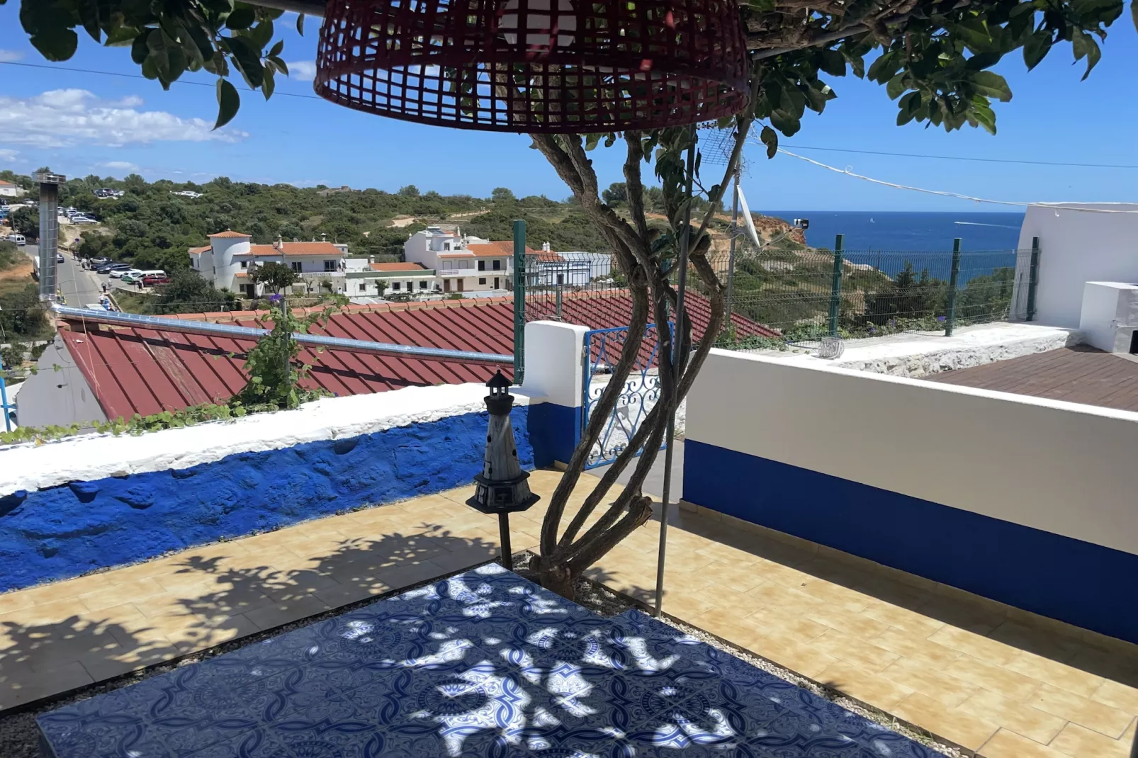 Casa Bacalhau (apartment near Benagil Beach) - Gardens in summer