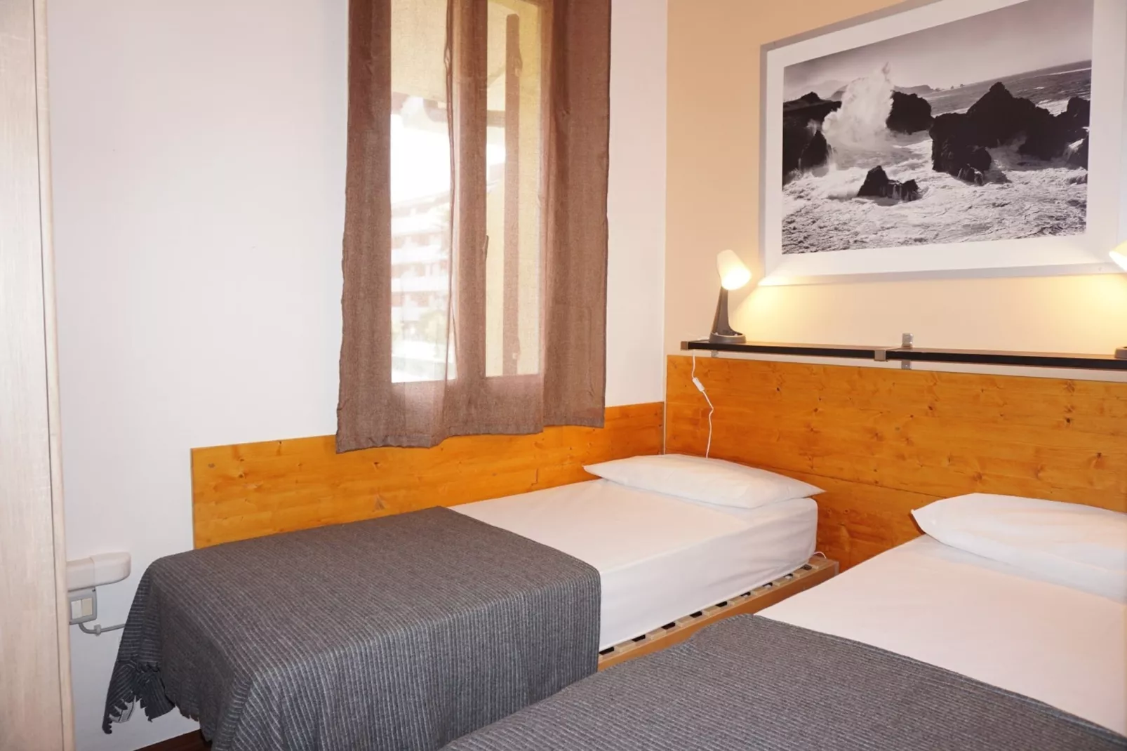 LN 42/47 - Bedroom