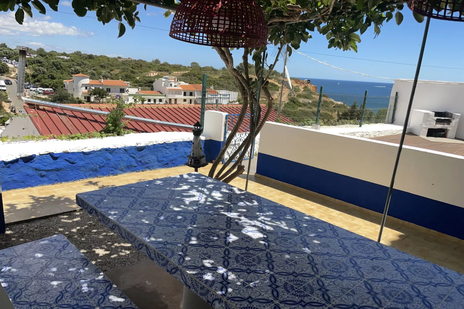 Casa Bacalhau (apartment near Benagil Beach) - Gardens in summer