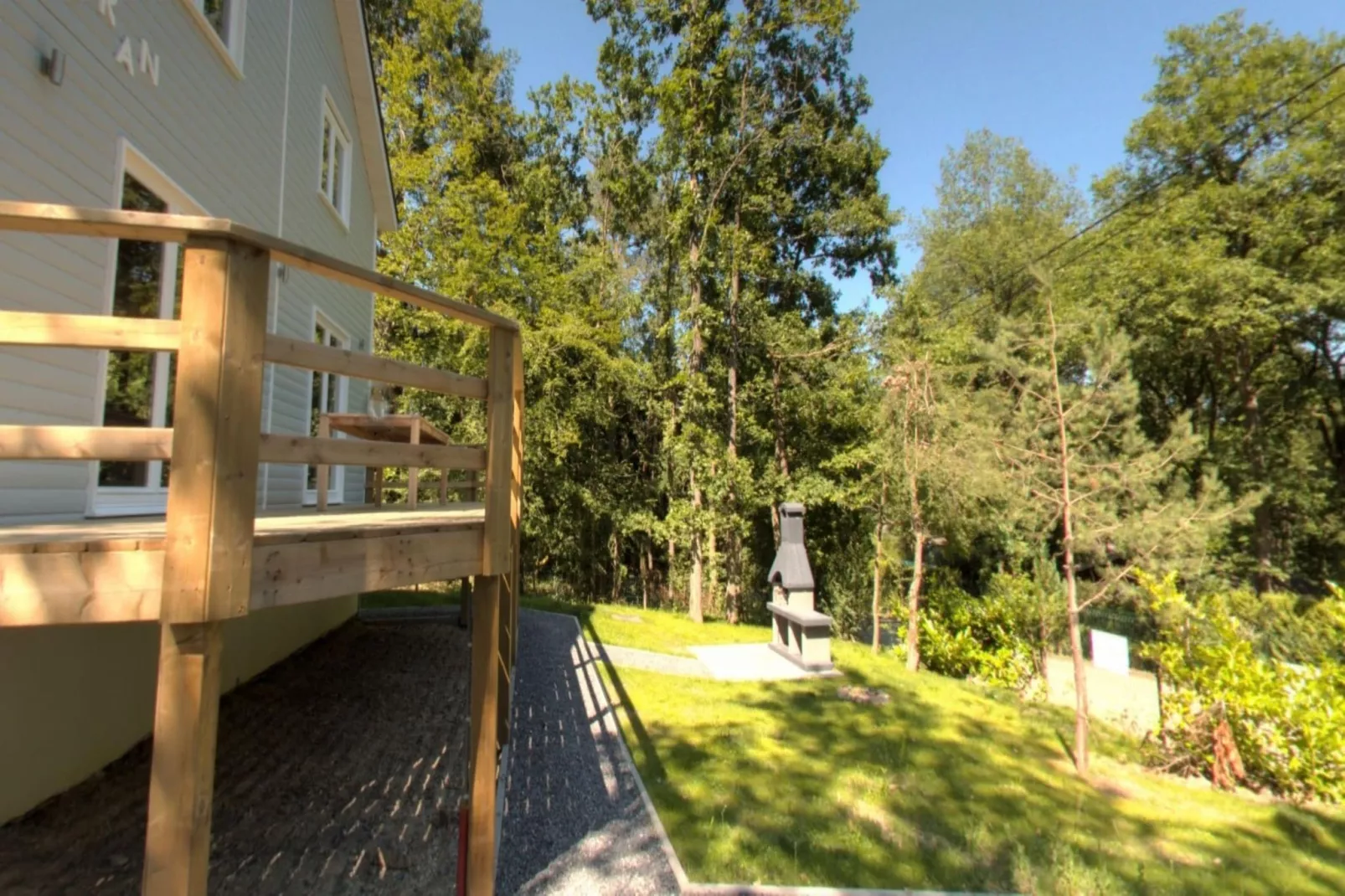 Chalet Vedran - Gardens in summer