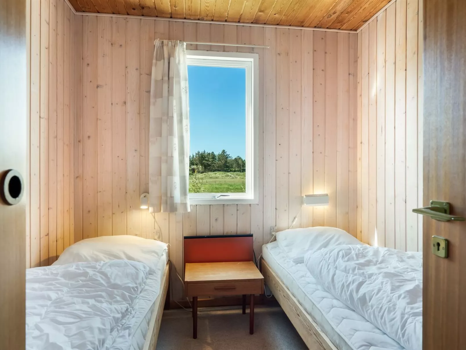 "Gunborg" - 800m from the sea - Drinnen