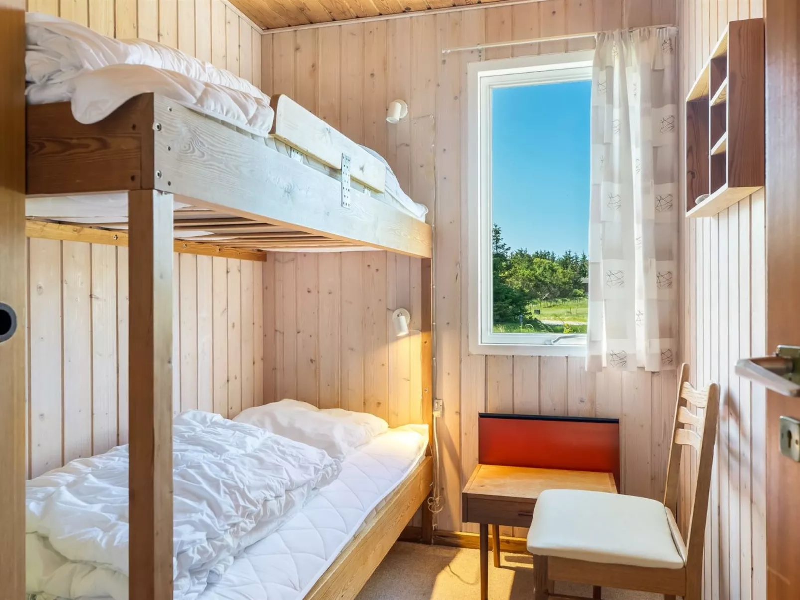 "Gunborg" - 800m from the sea - Drinnen