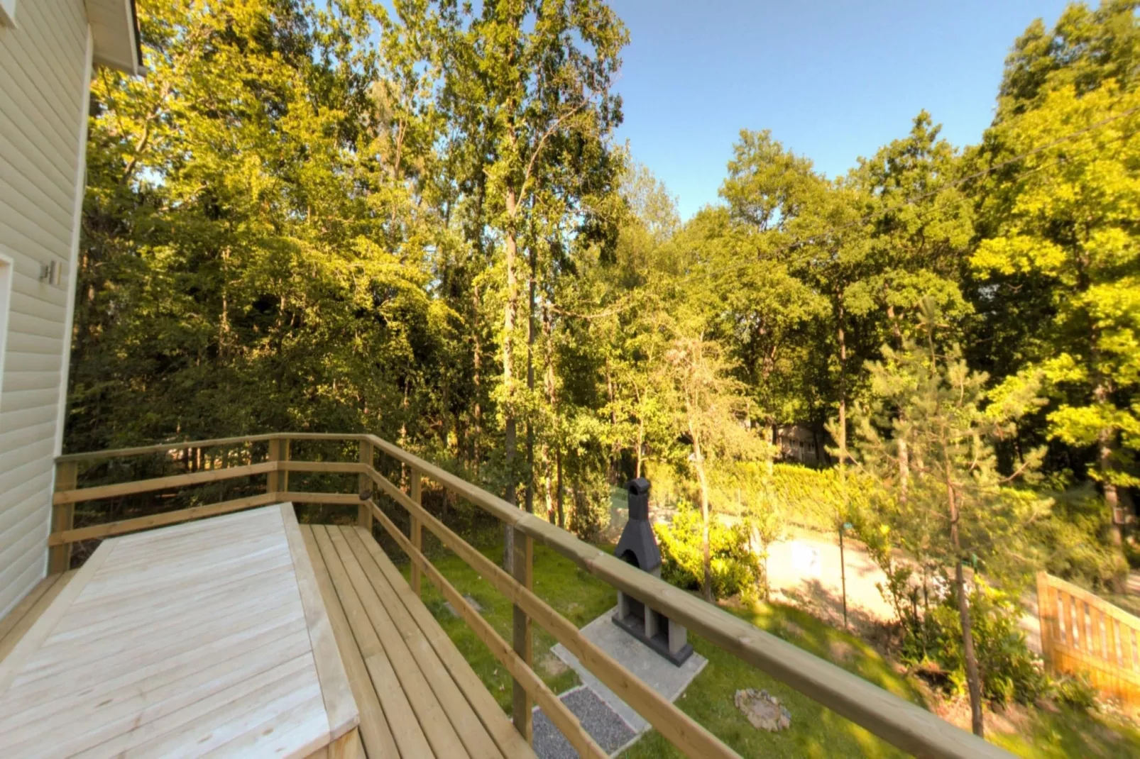 Chalet Vedran - Gardens in summer