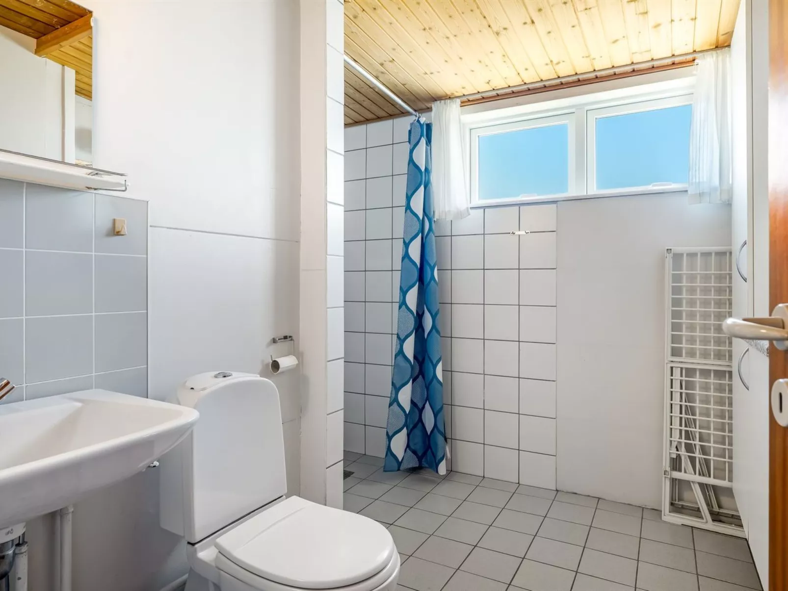 "Gunborg" - 800m from the sea - Drinnen