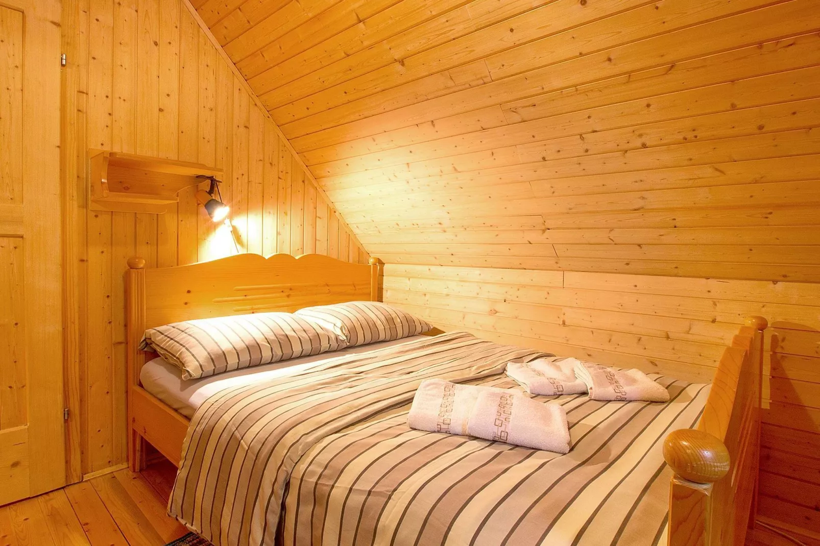 Pocitniska hisa Gobela-Bedroom