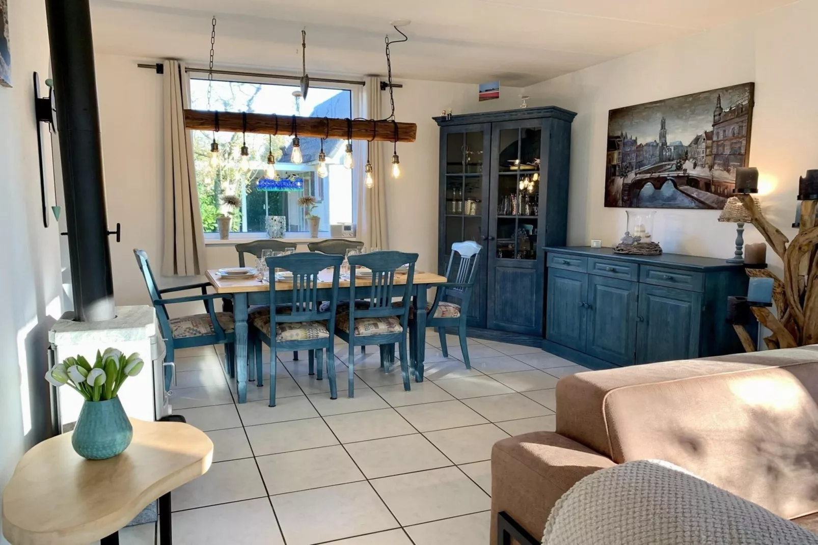 Campanula 54 - Dining room