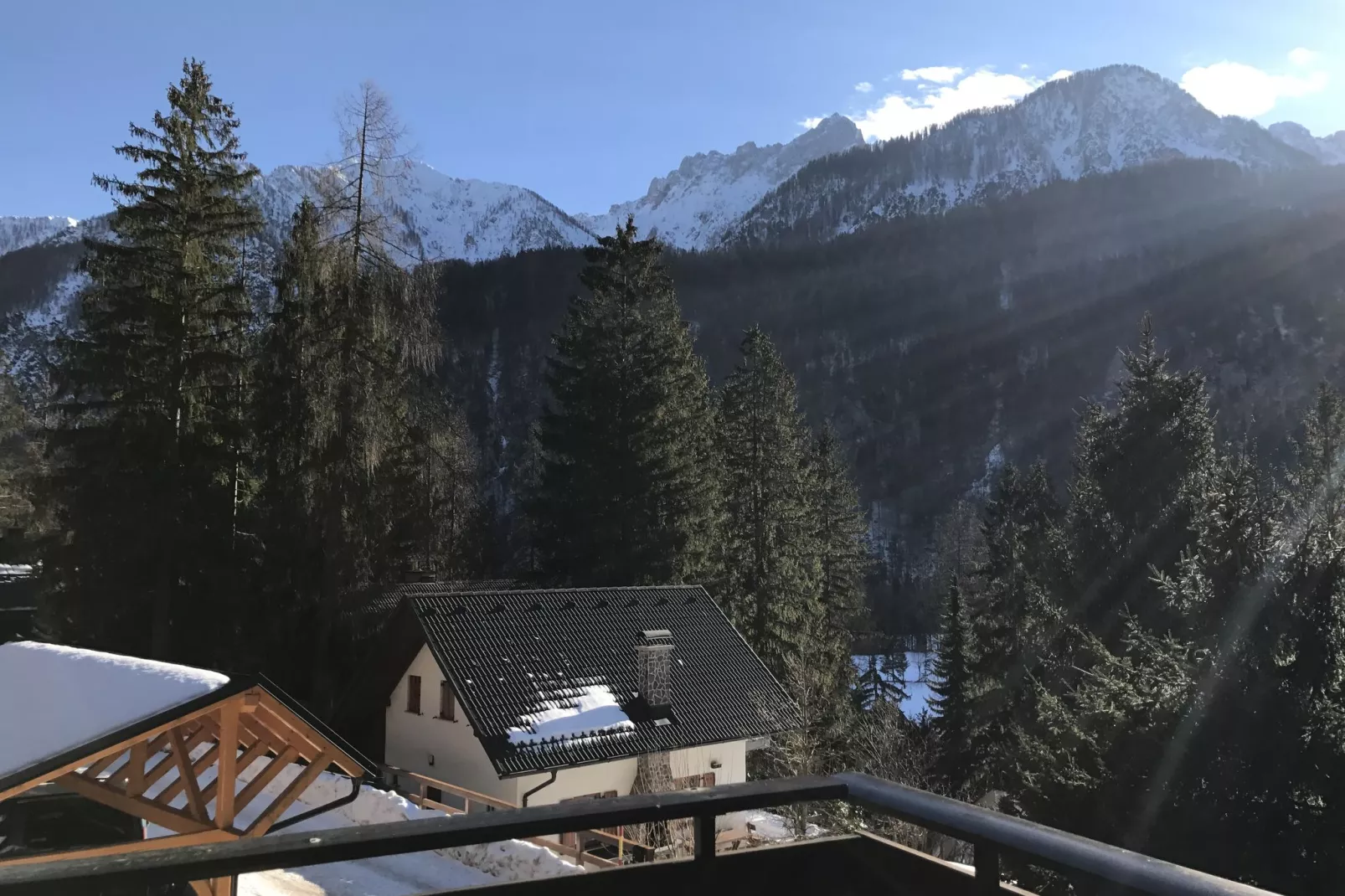 Pocitniska hisa Gobela-View winter