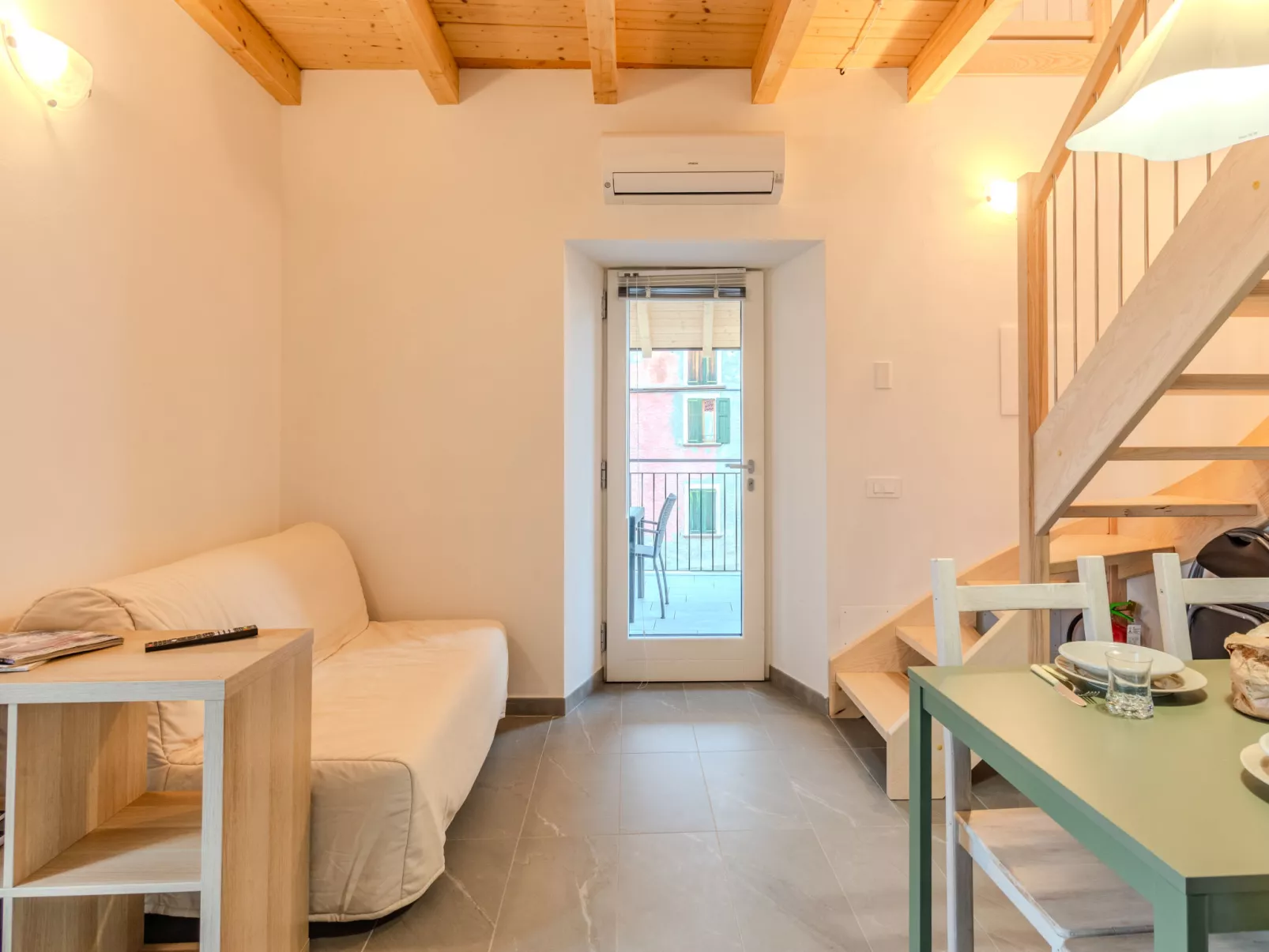 Alture e Riflessi - Inside