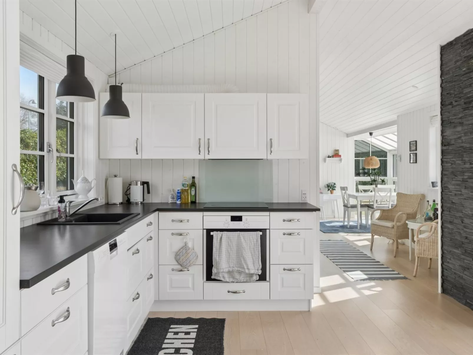 "Sighvat" - 225m from the sea - Drinnen