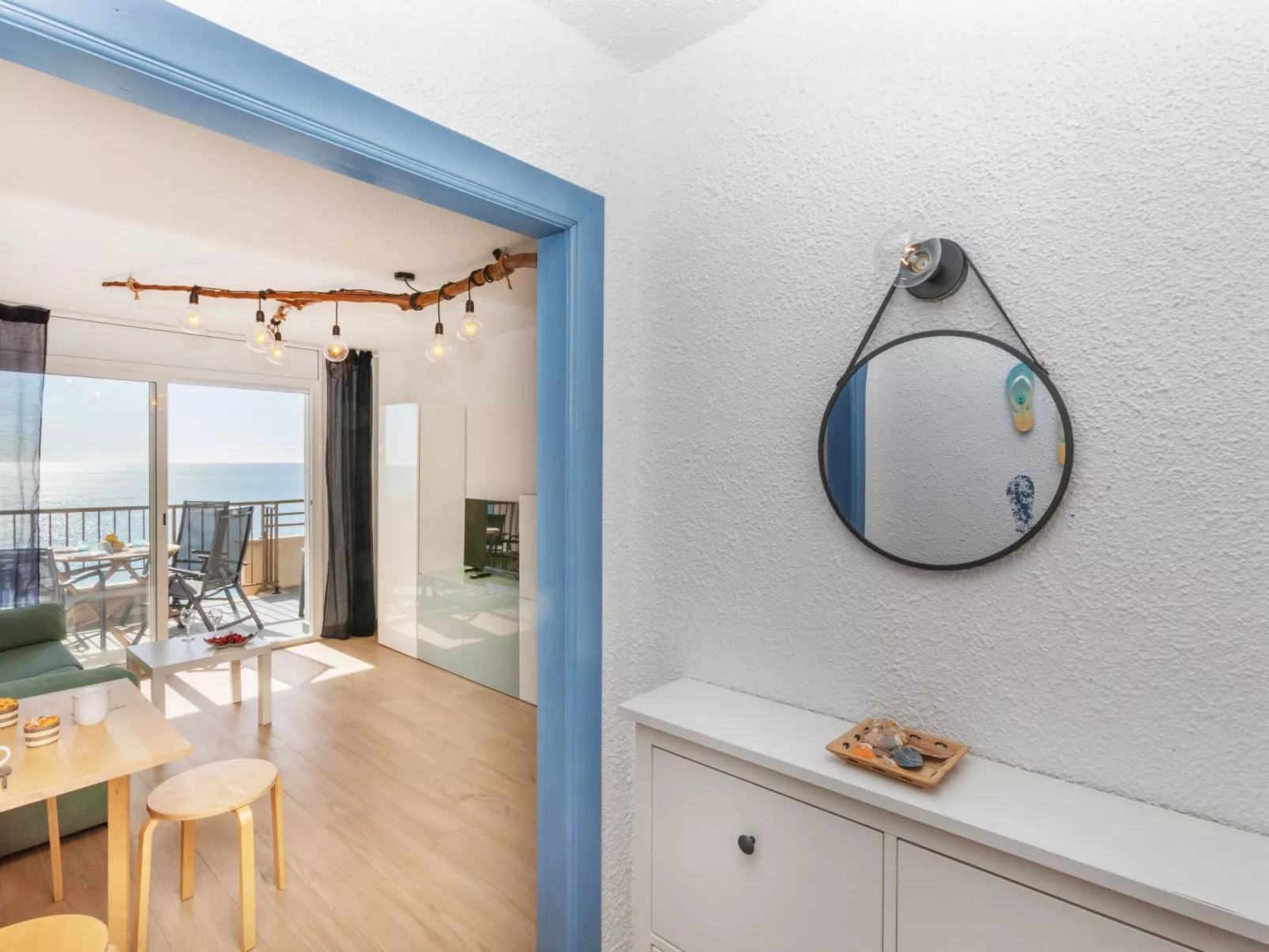 Miami Palace II - Inside