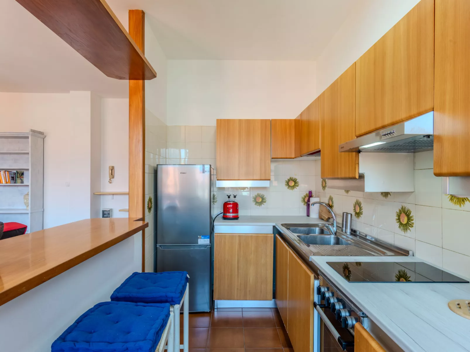 Como Lake Blu & Green - Inside