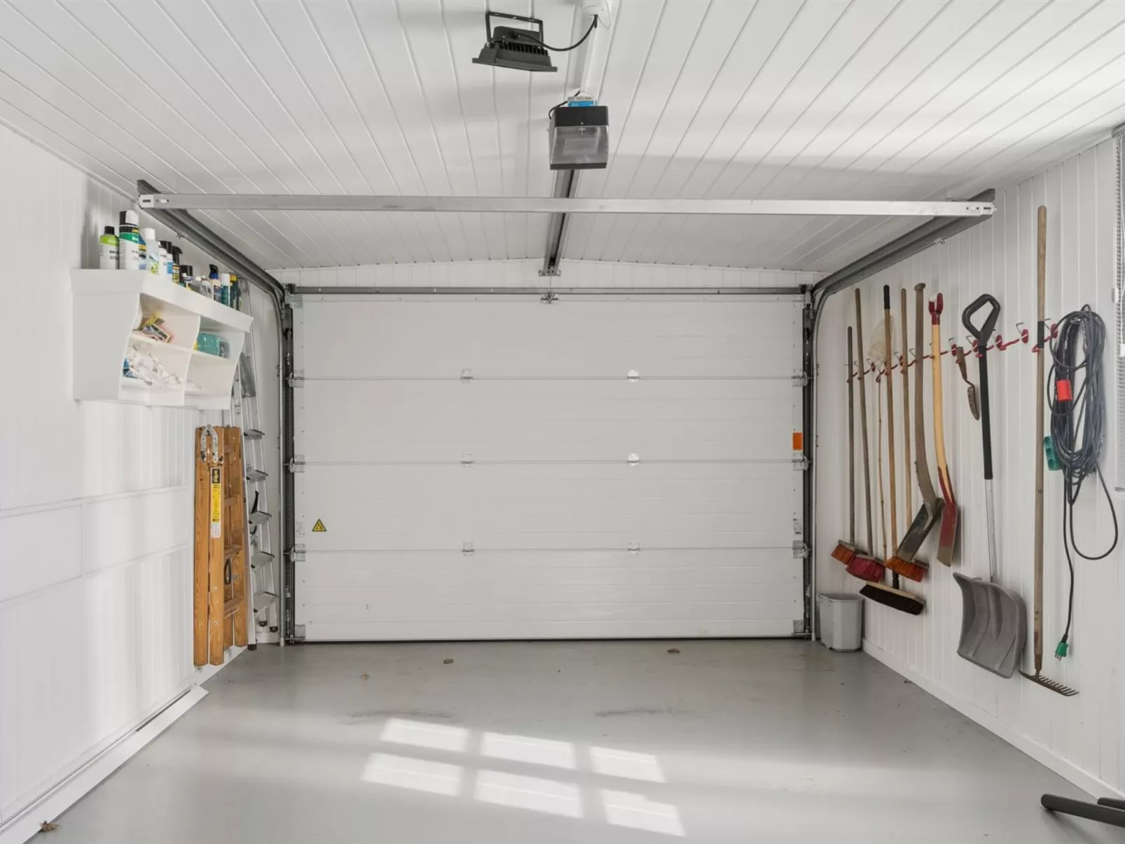 "Sighvat" - 225m from the sea - Drinnen