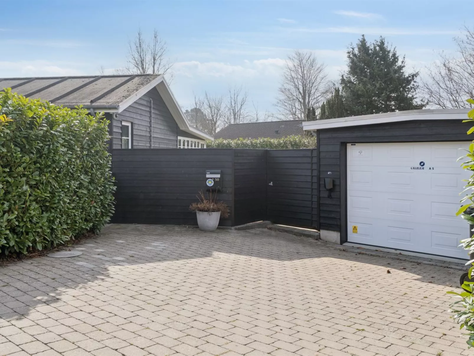 "Sighvat" - 225m from the sea - Draußen