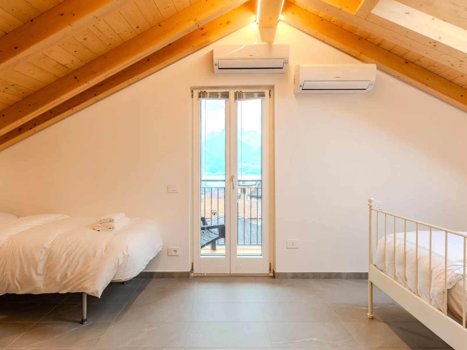 Alture e Riflessi - Inside