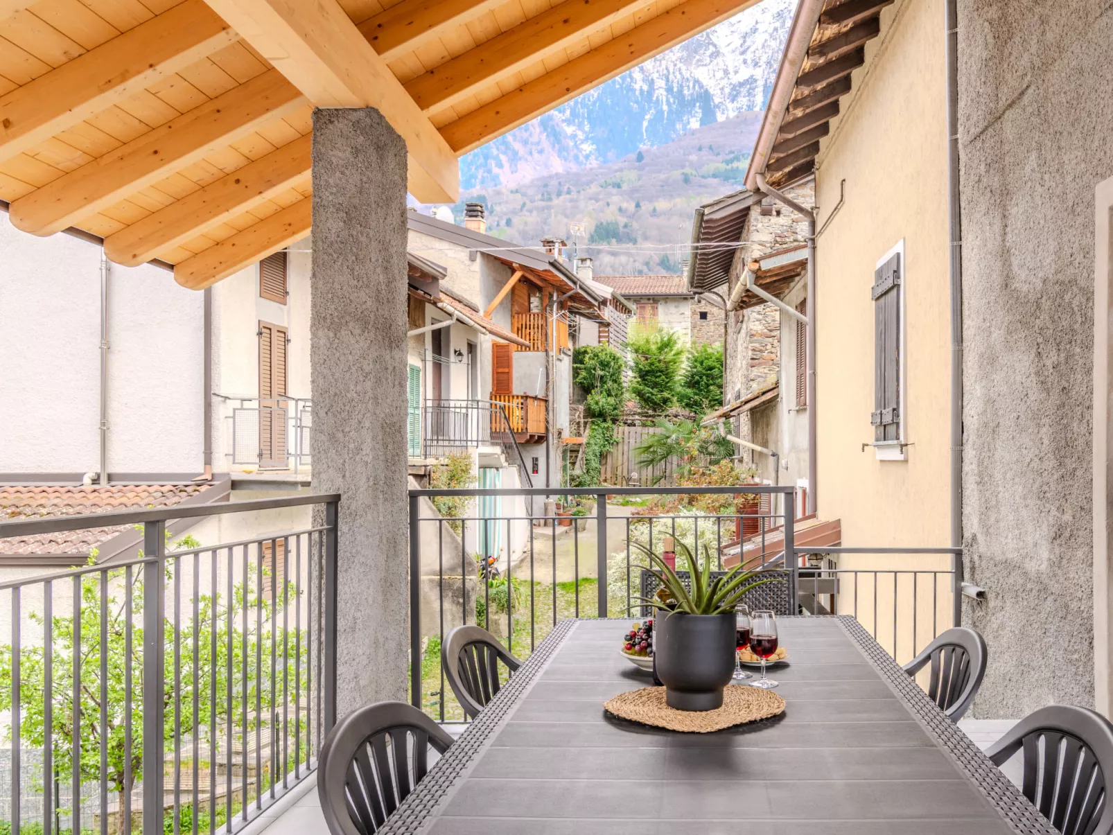 Alture e Riflessi - Outside