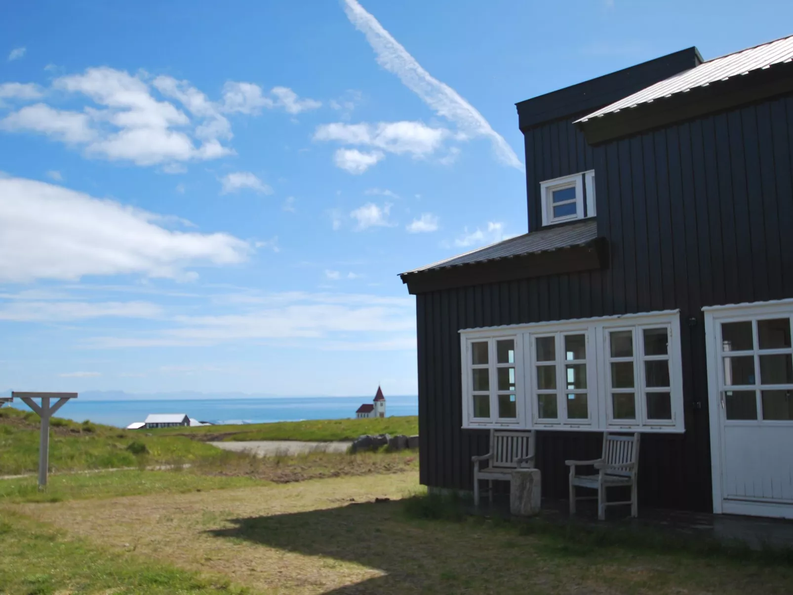 NO 1 in Island West. Best View Cottage.