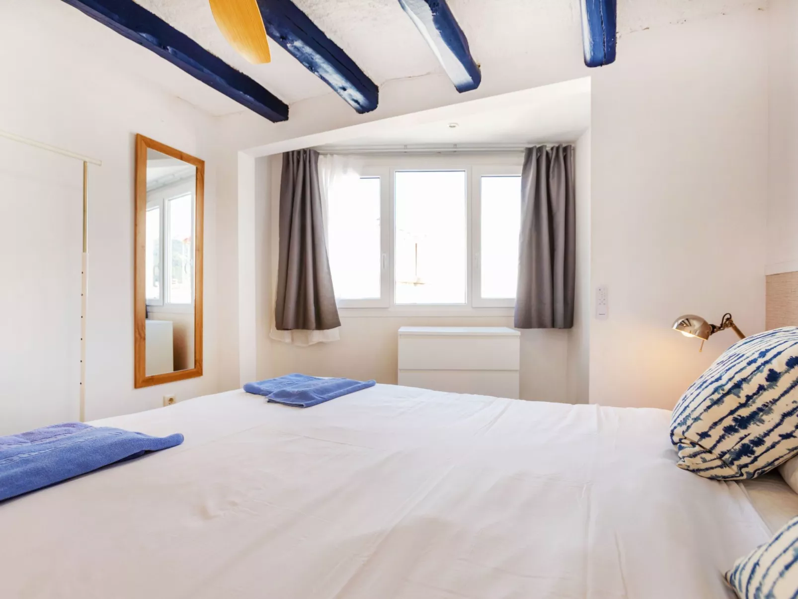 Mestral Atic - Dedans