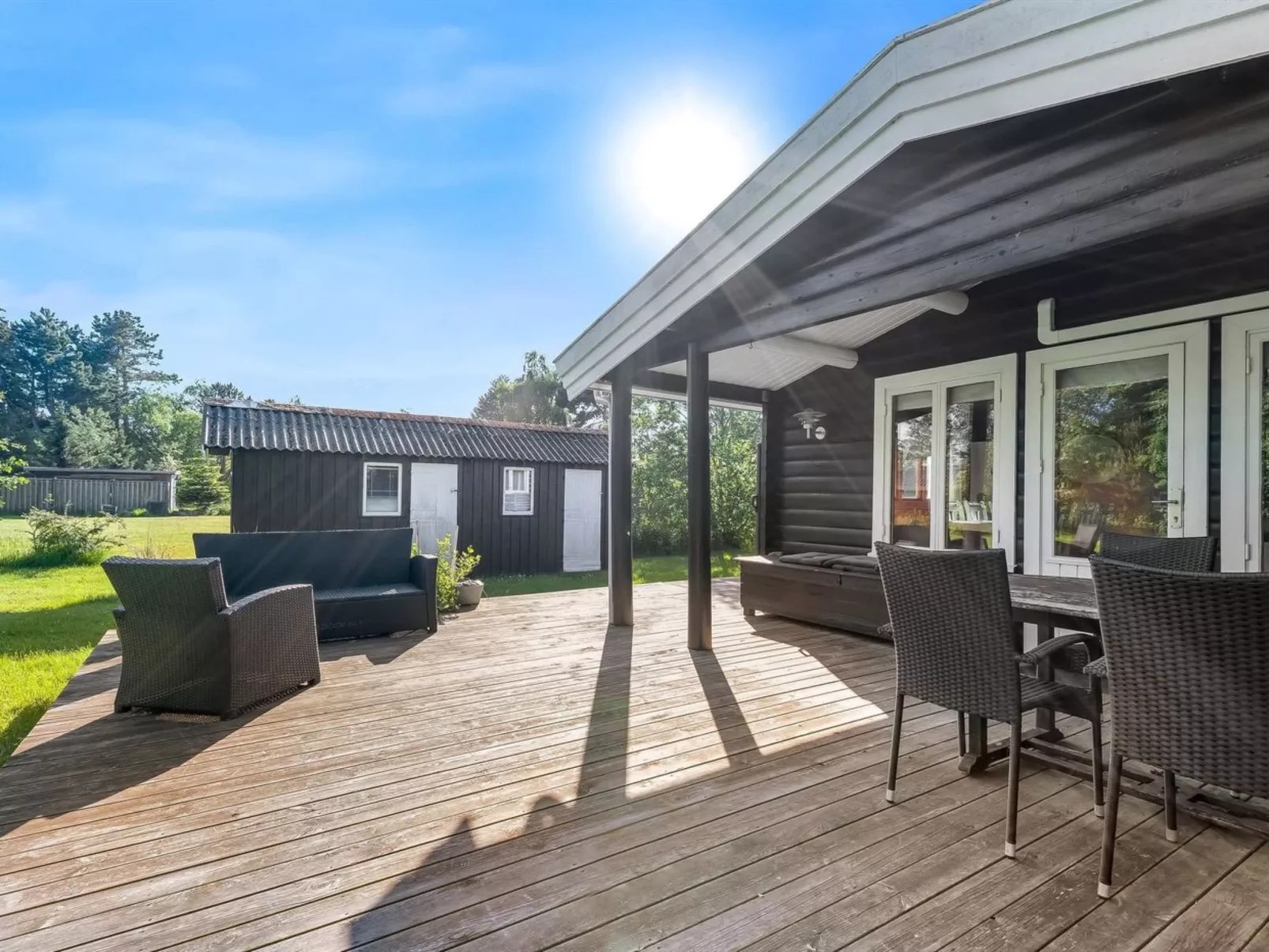 "Bengta" - 500m from the sea - Outside