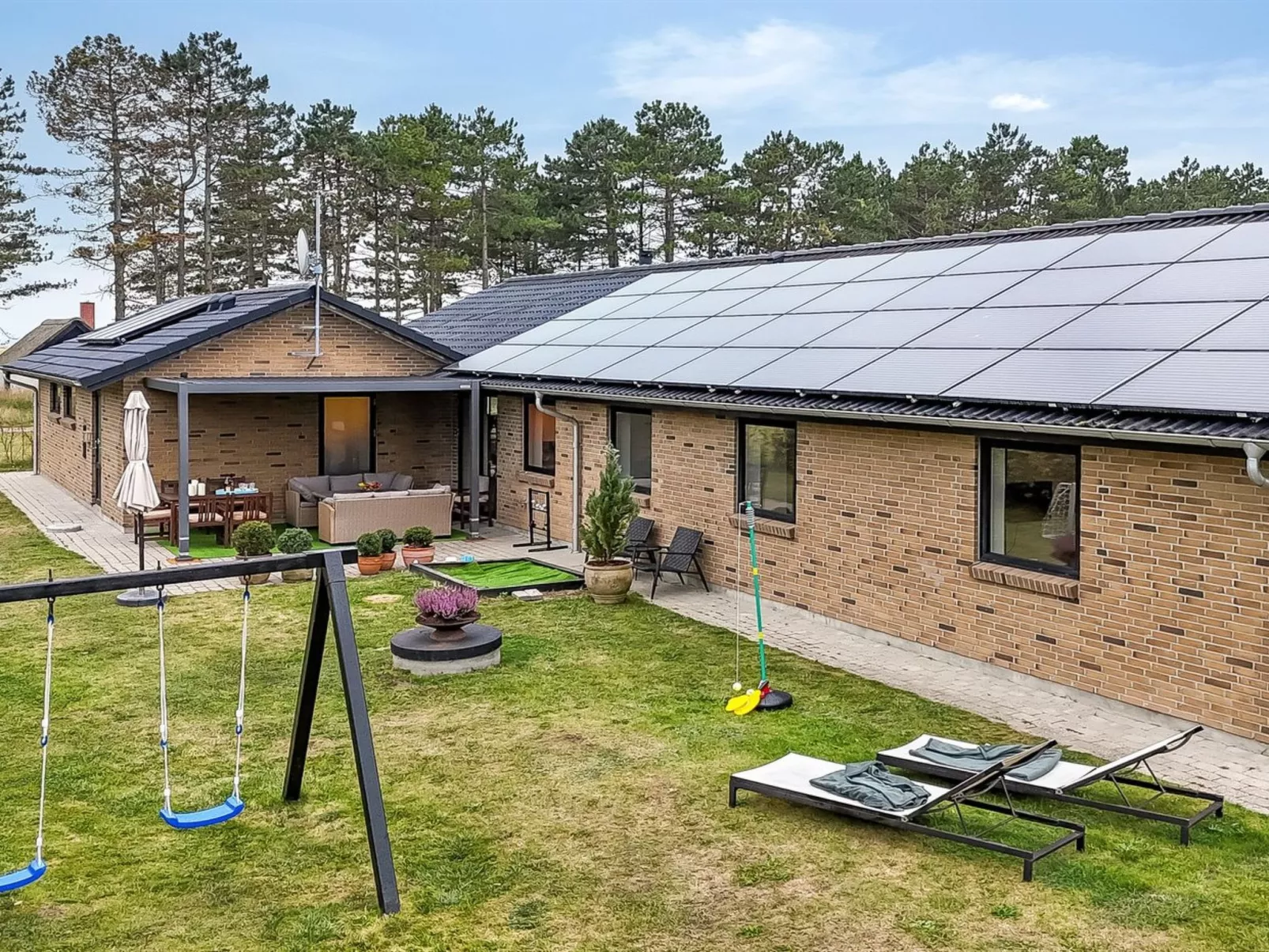 "Angret" - 200m from the sea