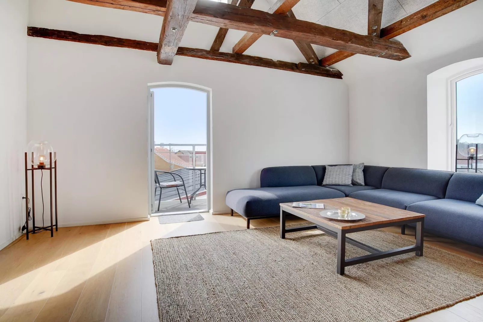 Loft sur deux étages avec grande terrasse