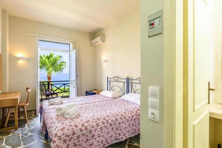 Villas Avra & Pyrgos, Episkopi-Villa Pyrgos, ca. 145 qm, 9 pax - Chambre
