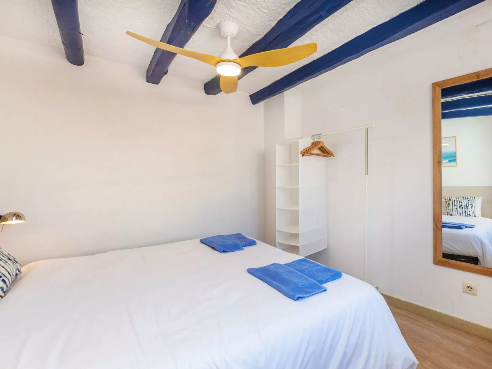 Mestral Atic - Dedans