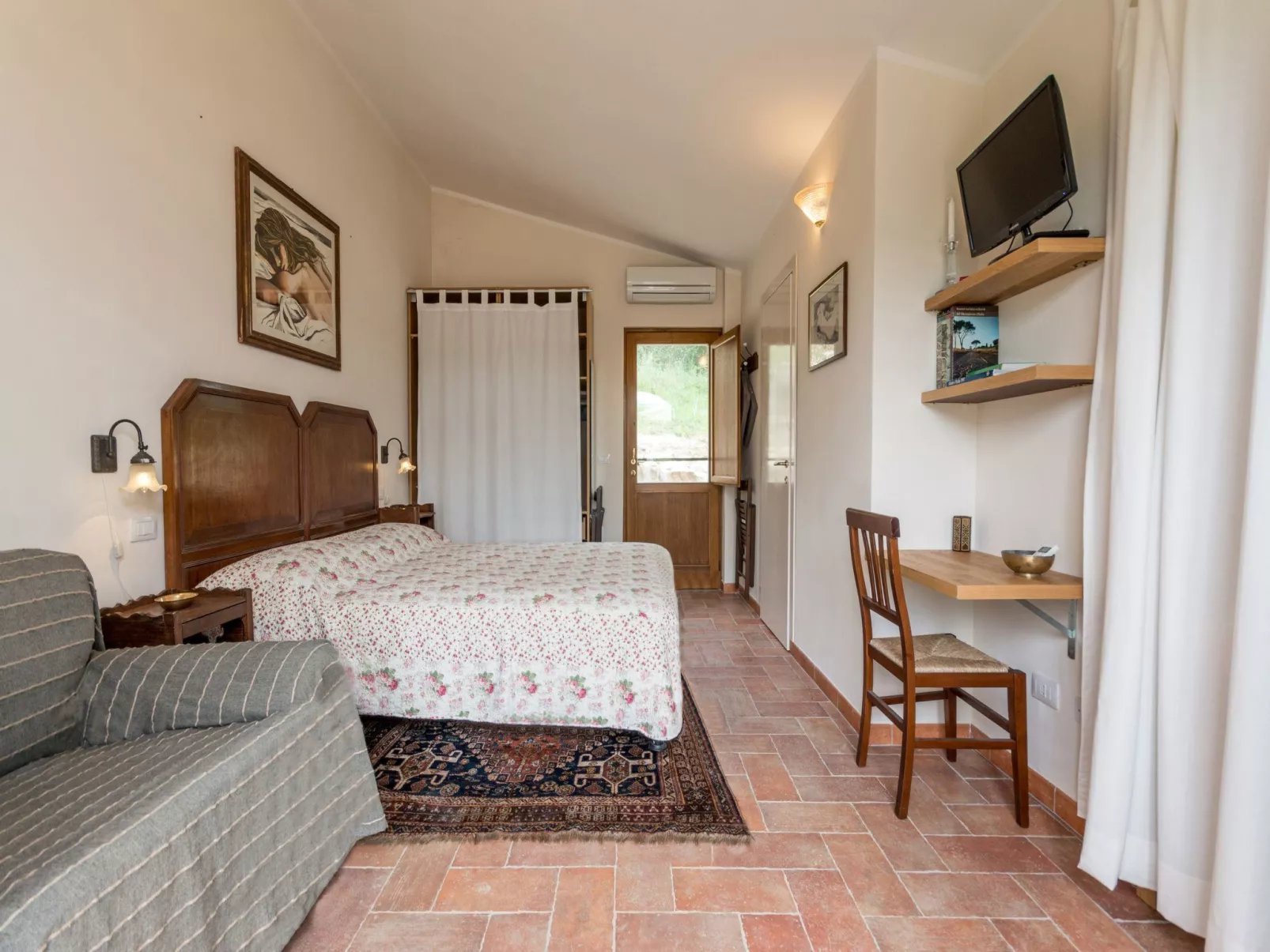 In Saturnia, Toskana - Inside