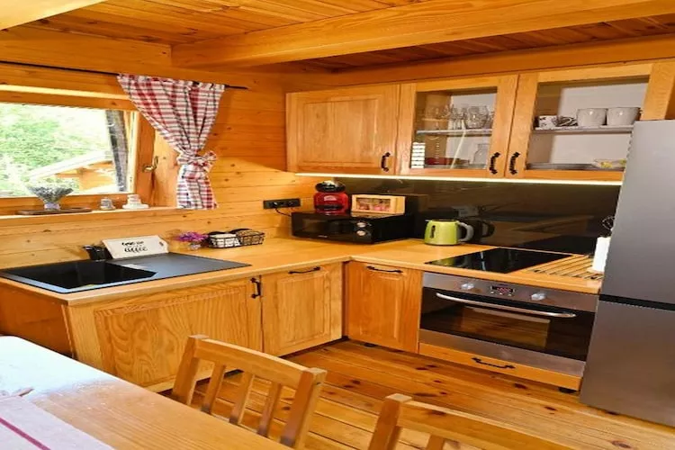 Lavanda Land - Villa Tanya Mrežnica - Three Bedroom Holiday Home with Hot Tub - Kitchen