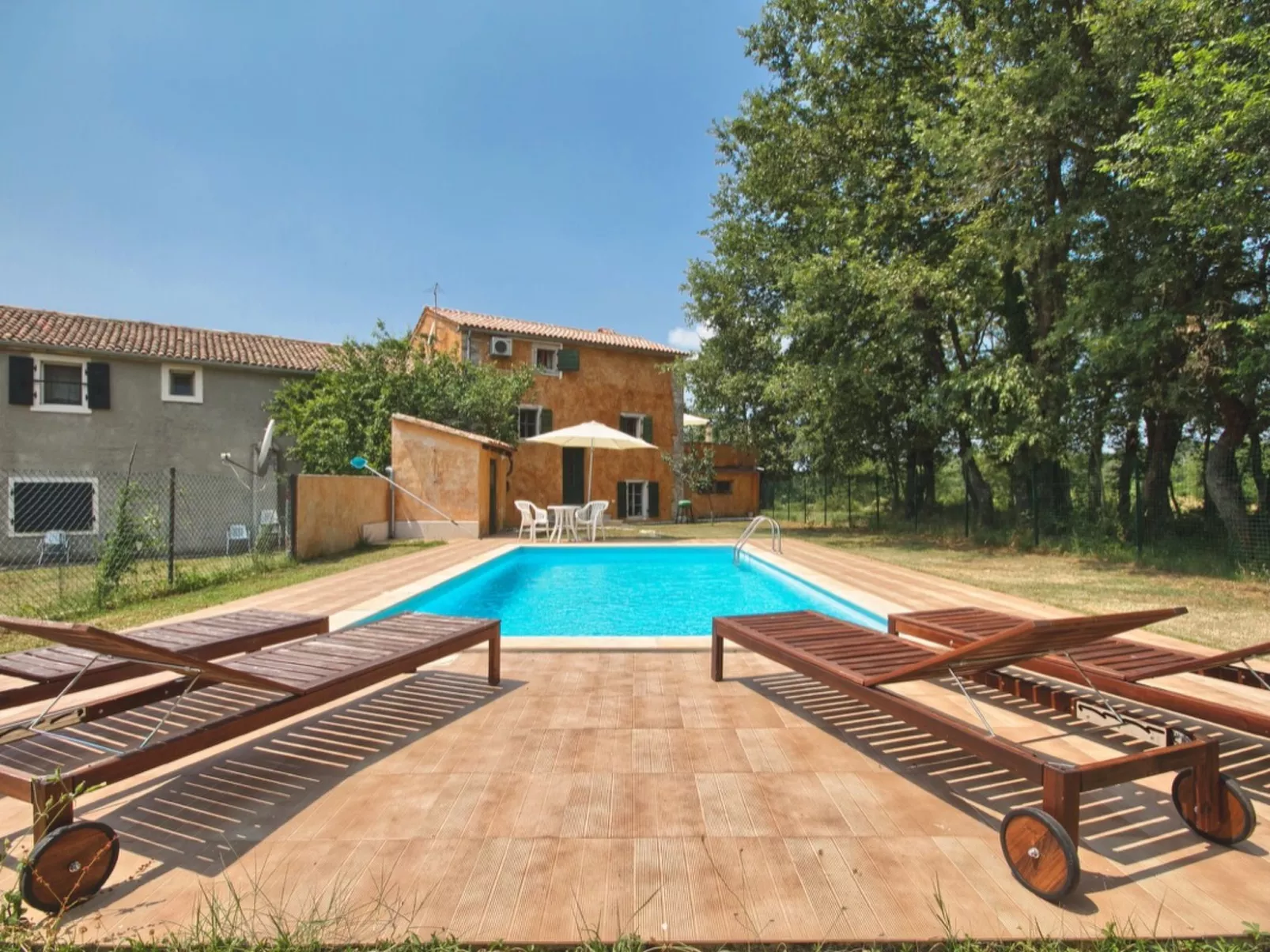 Villa Postaja - Dehors