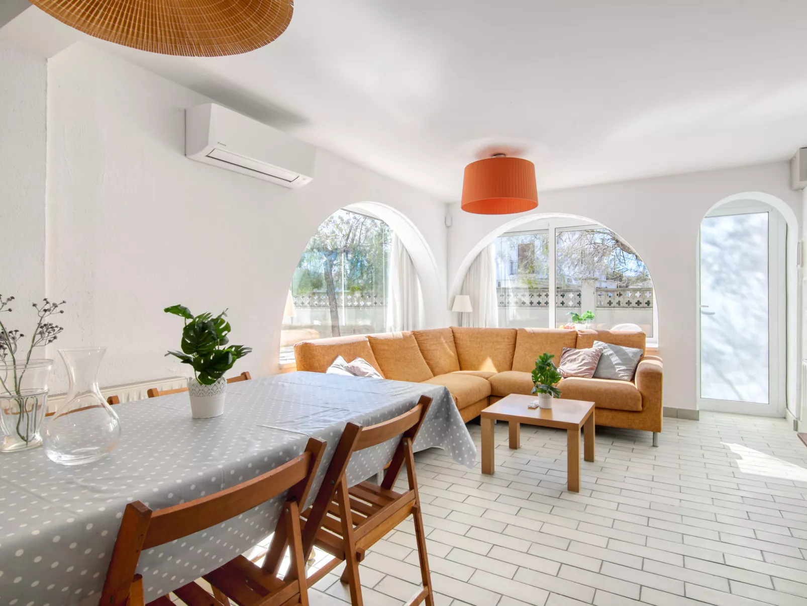 Las Palmeras - Inside