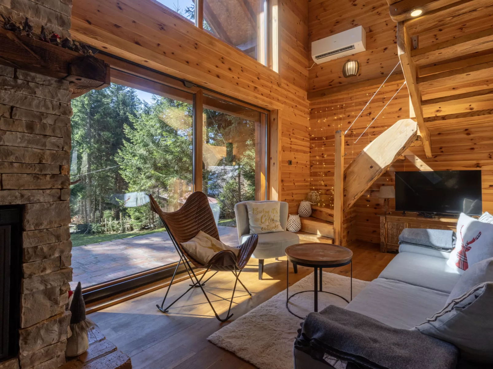 Hidden Heaven - Dedans