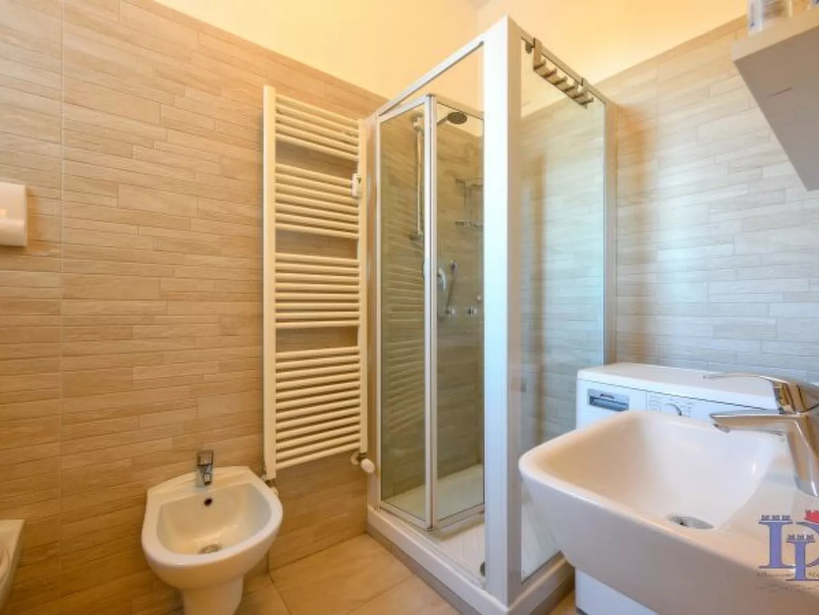 Desenzanoloft Smile on the Lake - Image-tags.info