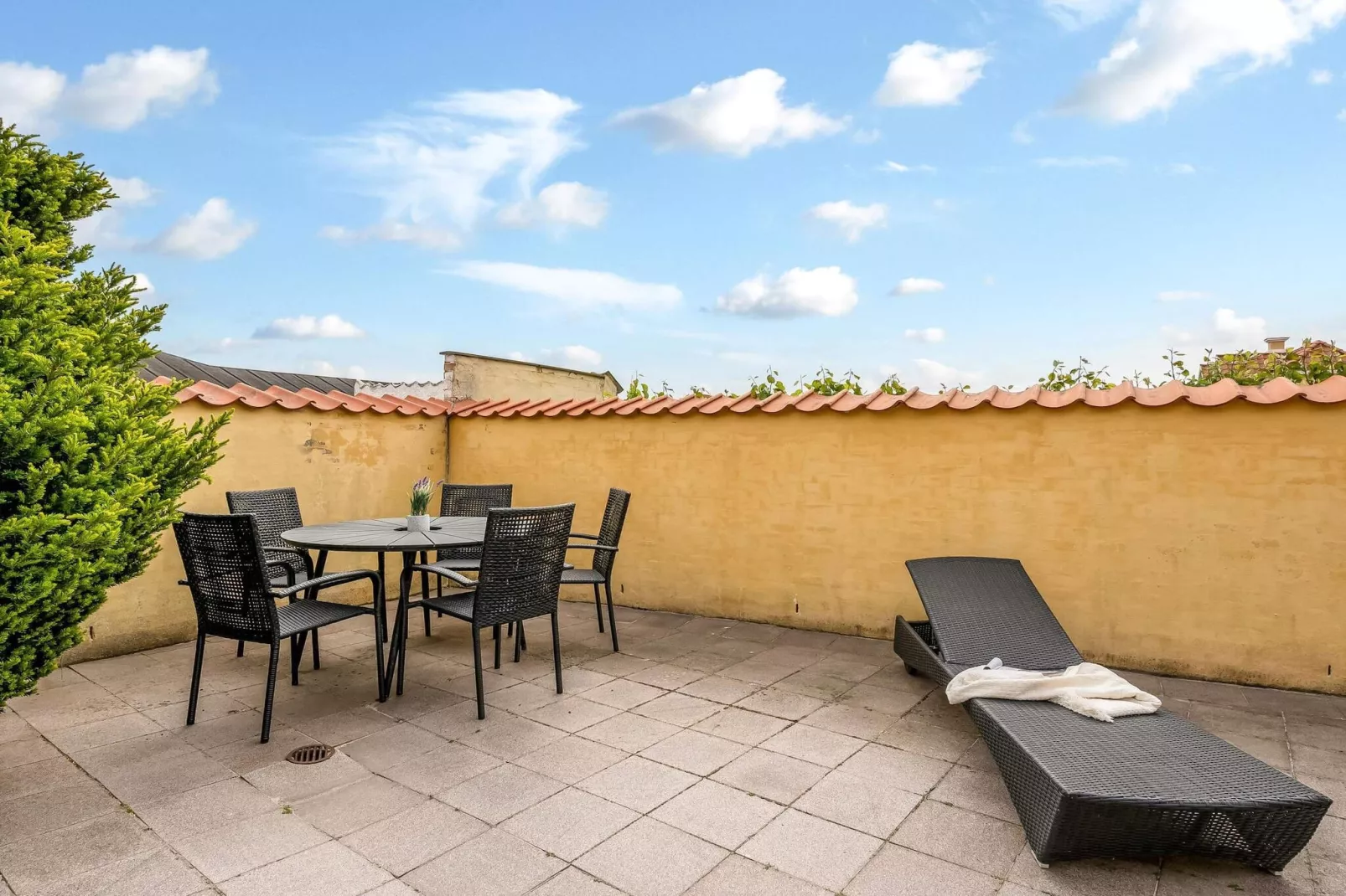 4 Sterne Ferienhaus in Løkken - Im Freien