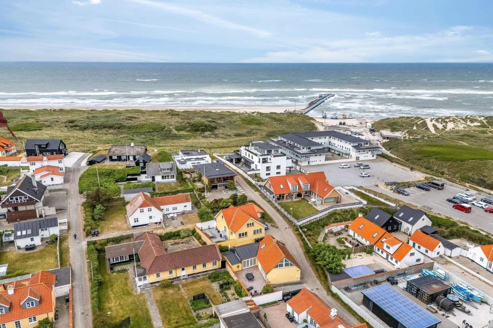 4 Sterne Ferienhaus in Løkken - Im Freien