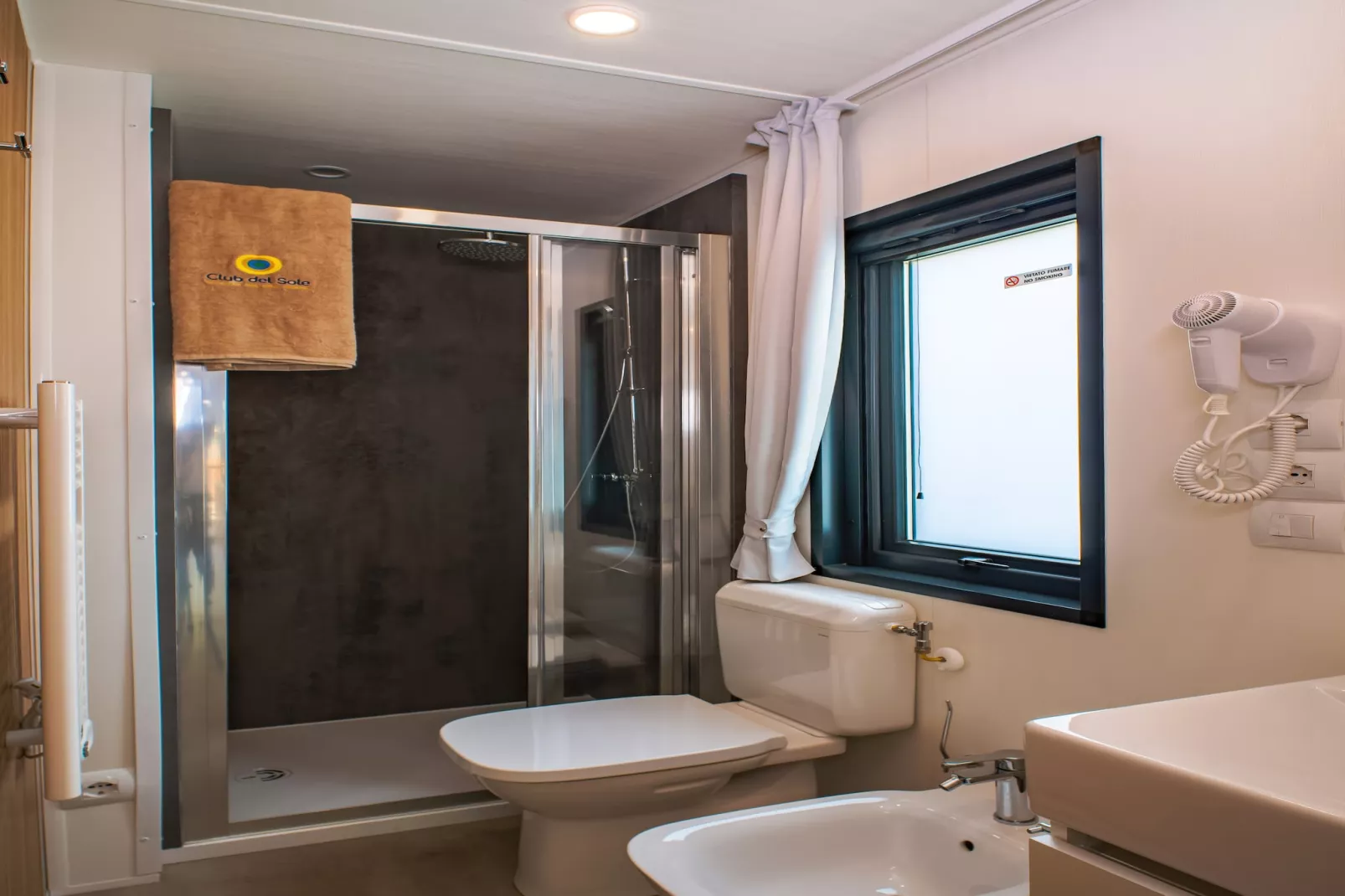 MILANO MARITTIMA BOUTIQUE RESORT - LODGE COMFORT - Badezimmer