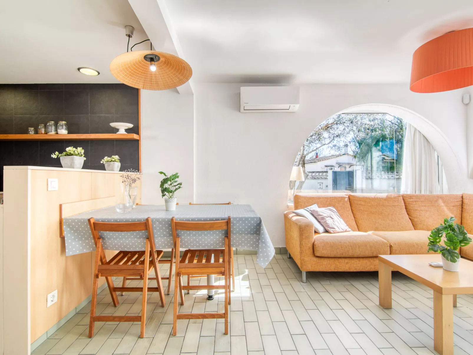 Las Palmeras - Inside