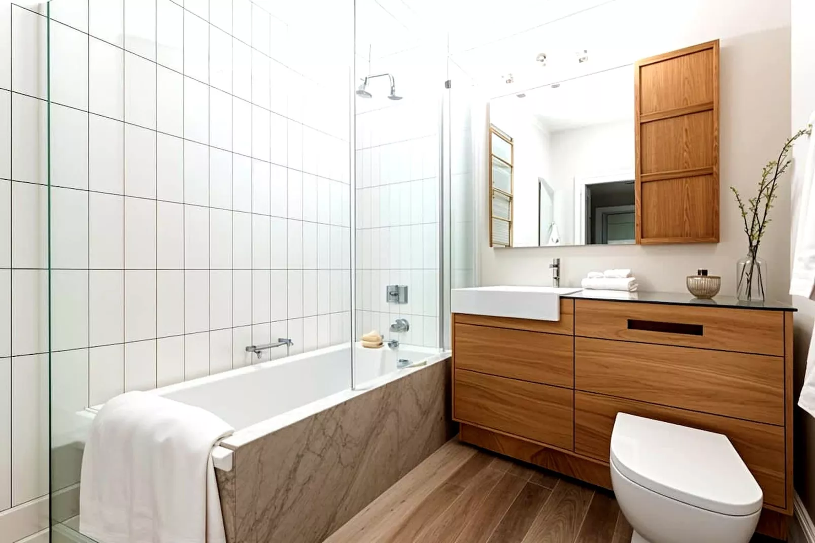 Queens Park - Bathroom