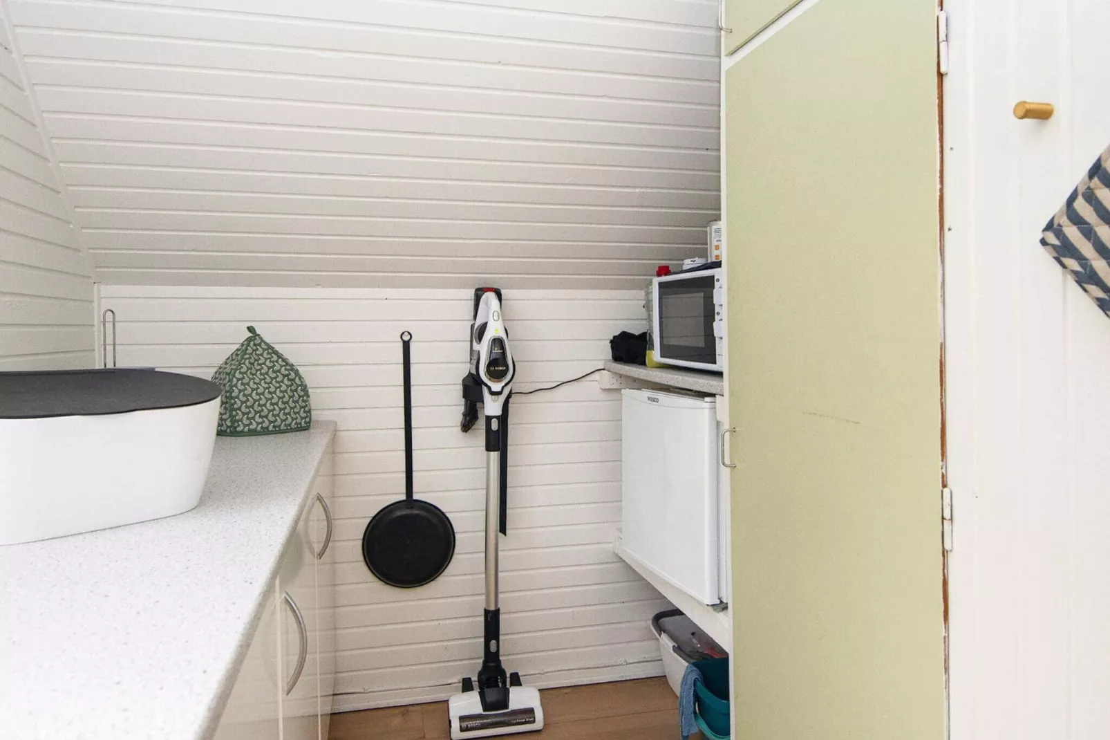 5 person holiday home in Allingåbro-By Traum-Indoor