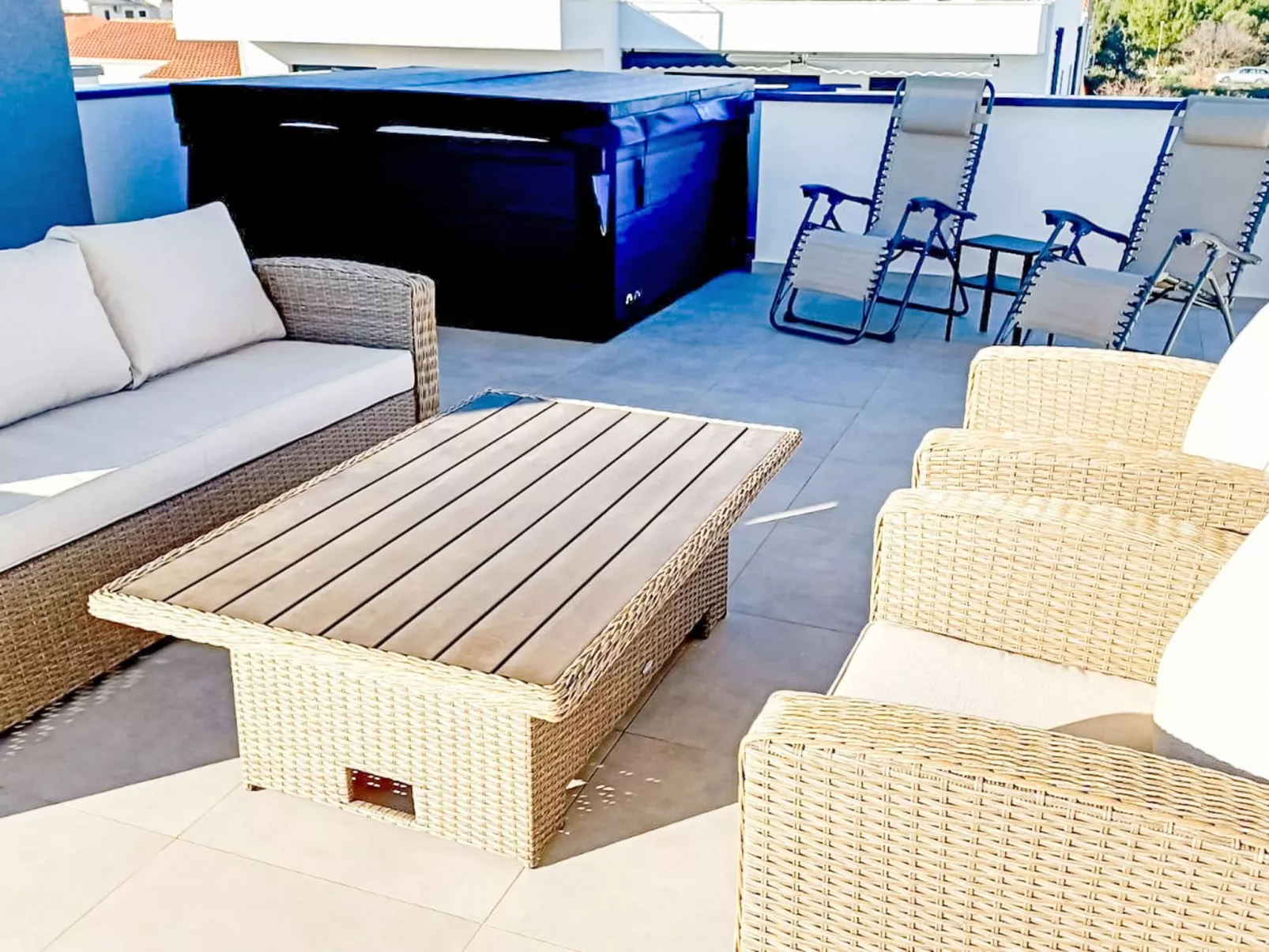 Sunny Terrace - Drinnen