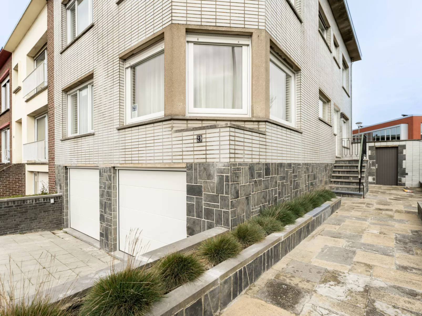 Wanderlust Belgium with parking - Outside