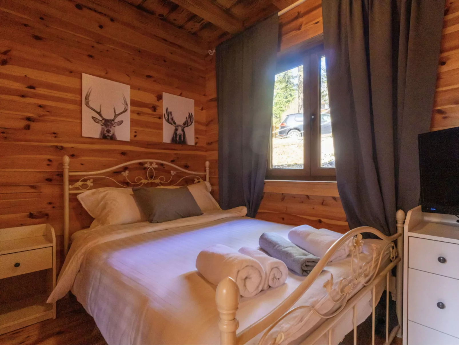 Hidden Heaven - Dedans