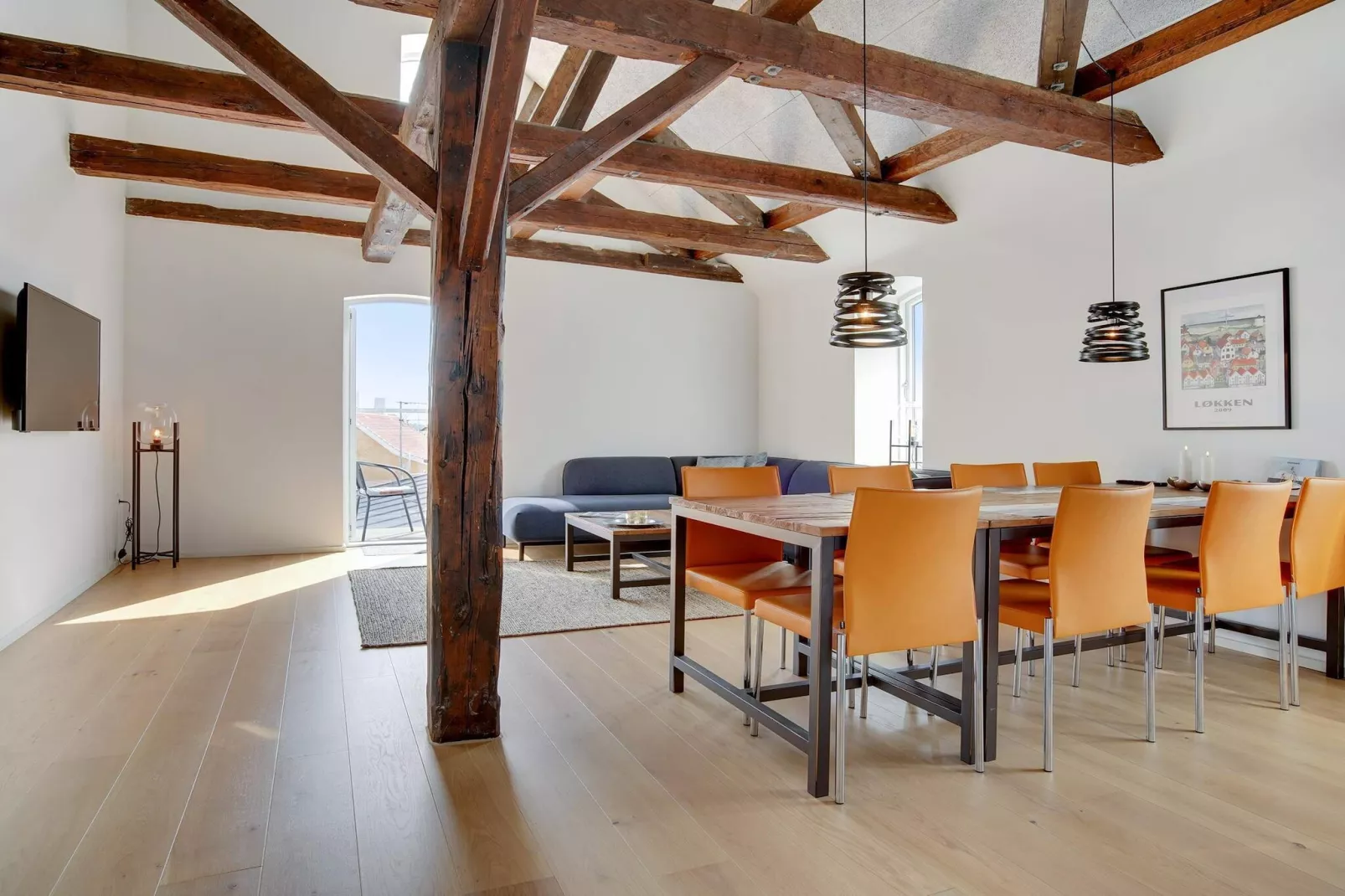 Loft sur deux étages avec grande terrasse - Intérieur